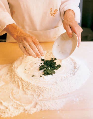httpswww.saveur.comsitessaveur.comfilesimport2008images2008-01628-How_to_make_spinach_pasta_1.jpg