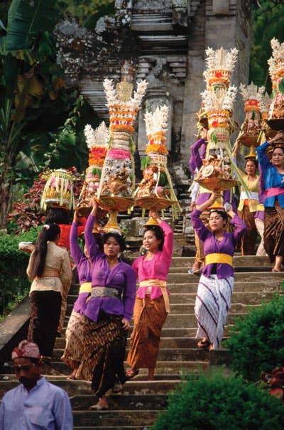 Food of the Gods: Culinary Sculpture Offerings in Bali