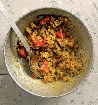 Curried Cauliflower with Tomatoes