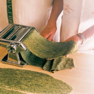 How to Make Spinach Pasta