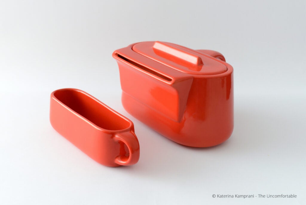 Uncomfortable Tea Set