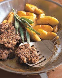 Country-Style Sausage with Fried Apples