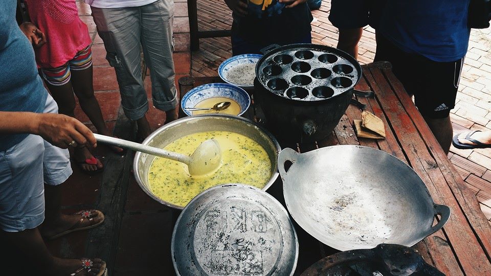 Banh khot, Vietnam