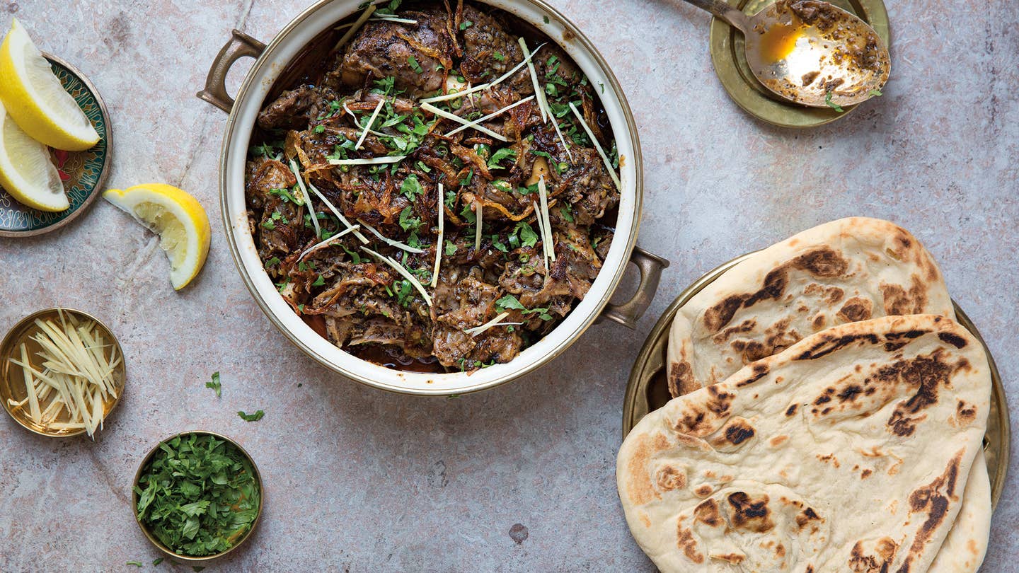 Dumbay ki Nihari (Pakistani Lamb Stew) Pakistani Slow-Cooked Lamb Stew (Dumbay Ki Nihari)