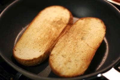 Toasting bread rolls