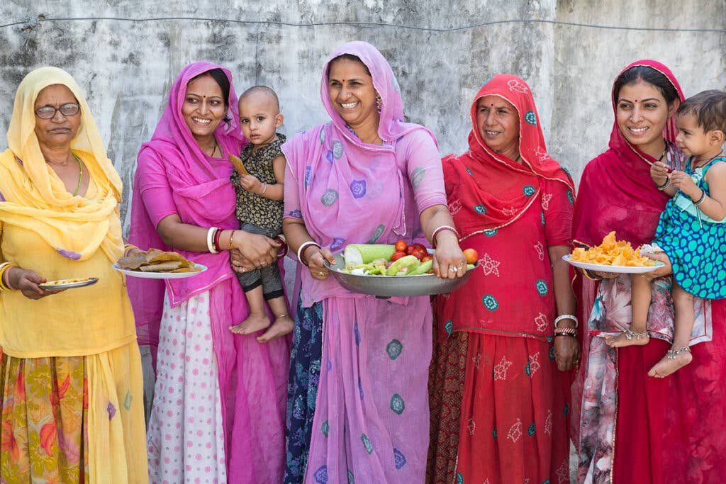 north-india-sherbagh-family