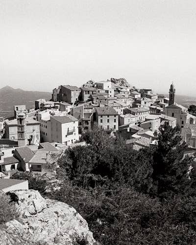 Island Heritage: A History of Corsica