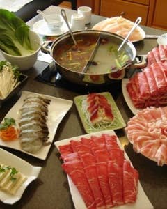 Eating in New York: Hot Pot at the Little Fat Lamb