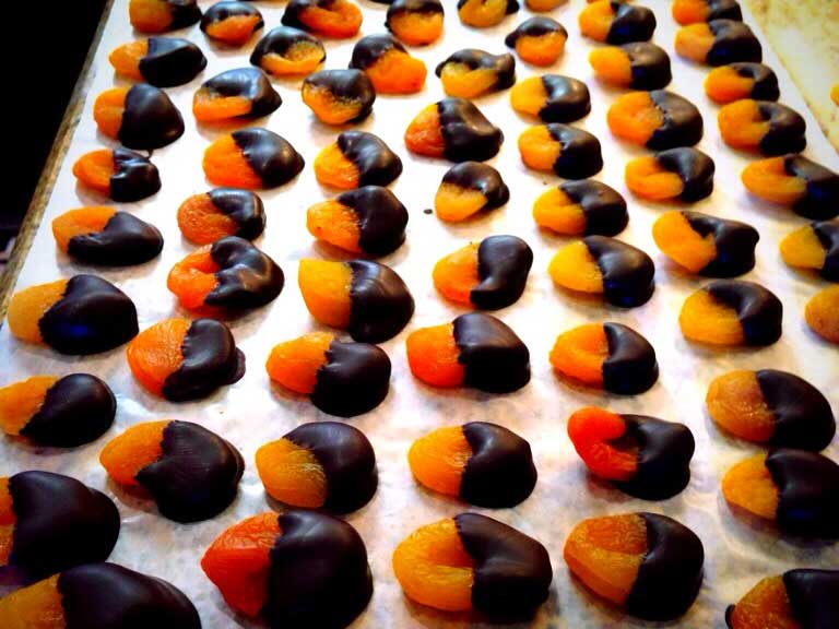 chocolate apricots