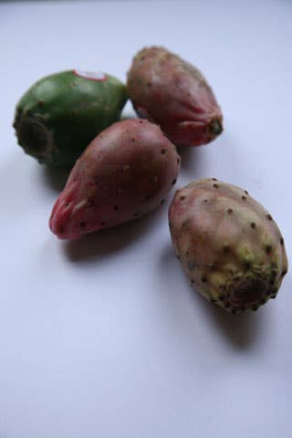httpswww.saveur.comsitessaveur.comfilesimport2008images2008-05634-112_visual_pantry_prickly_pear.jpg
