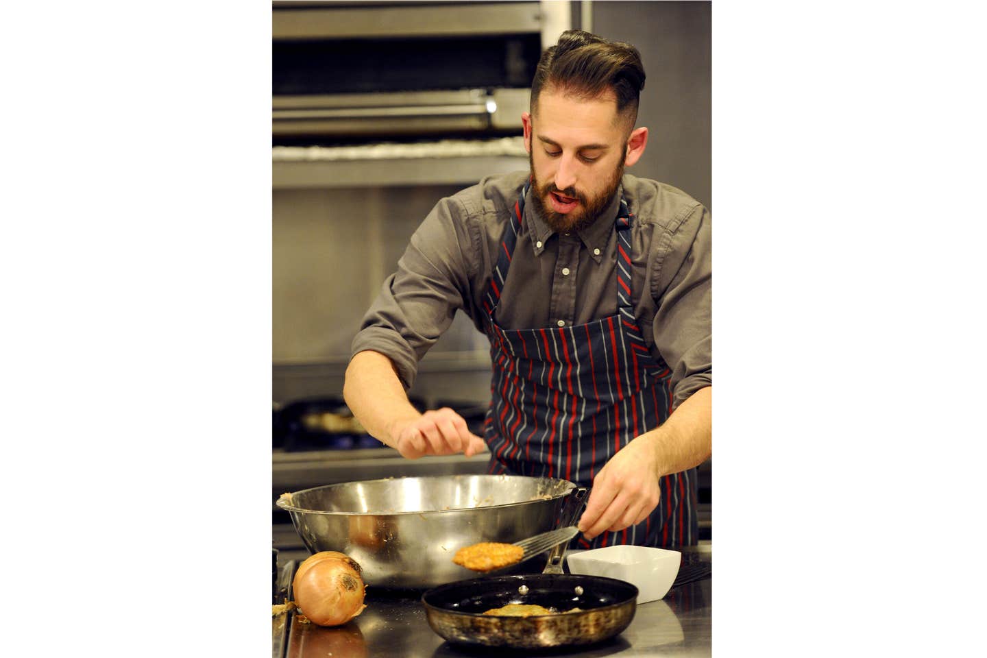 Eli Sussman cooks latkes