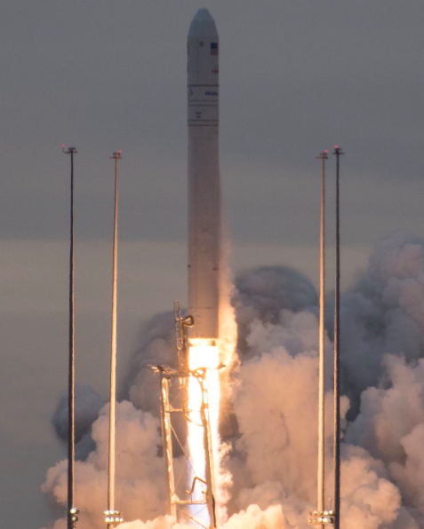 NASA Sent a Rocket Filled With E. Coli, Science Kits, and 7,400 Pounds of Groceries to Space