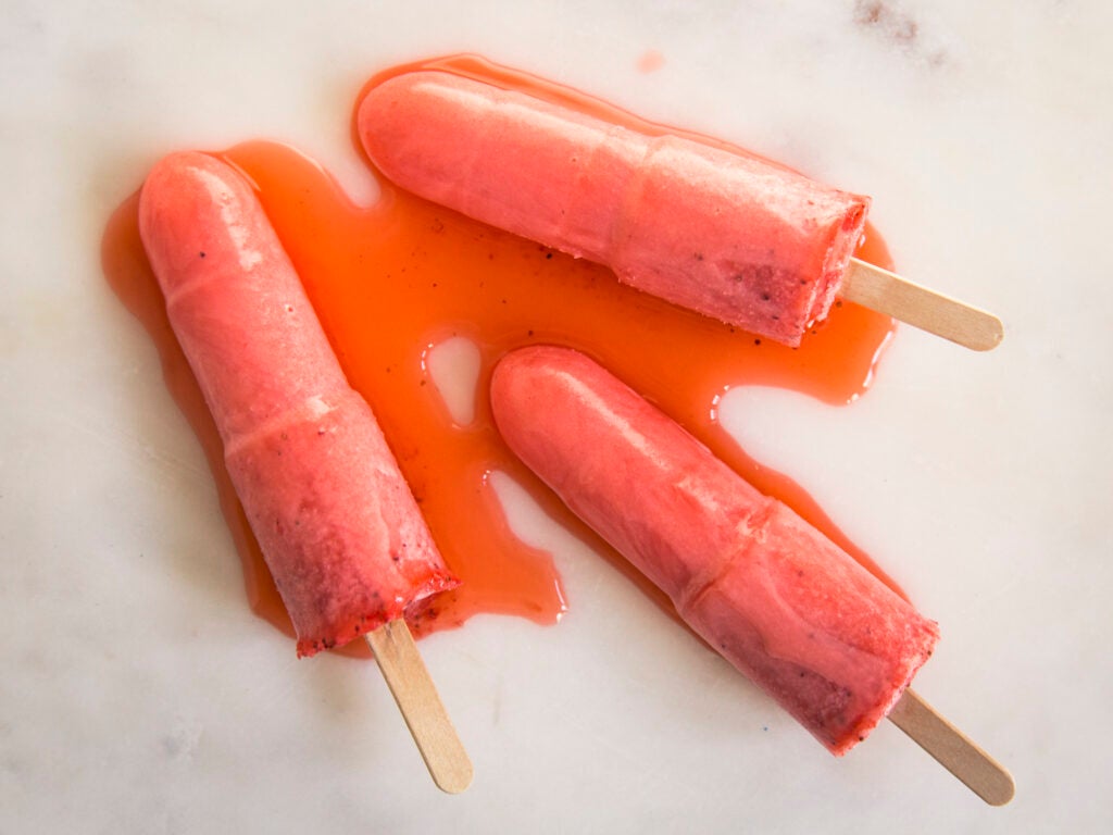 Strawberry Lemonade Ice-Pops