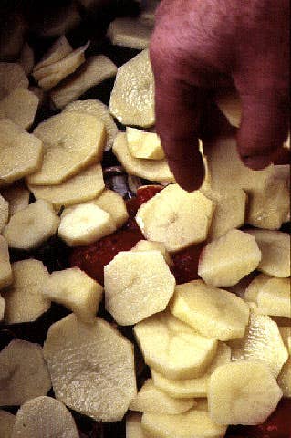 httpswww.saveur.comsitessaveur.comfilesimport2007images2007-1214_bouillabasse_4.jpg httpswww.saveur.comsitessaveur.comfilesimport2007images2007-1214_bouillabasse_4.jpg