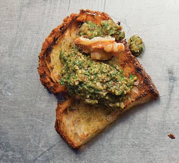 Walnut Pesto (Pesto di Noce)