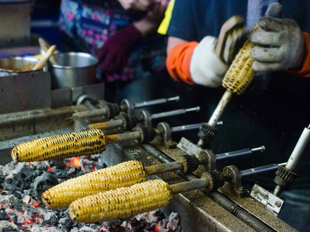 Grilled Corn Apparatus