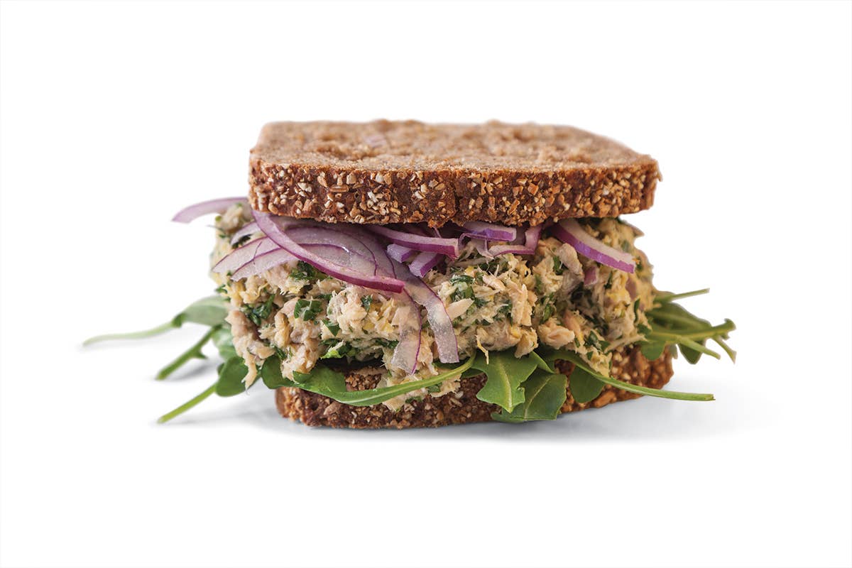 Lemon-Pepper Tuna Sandwich