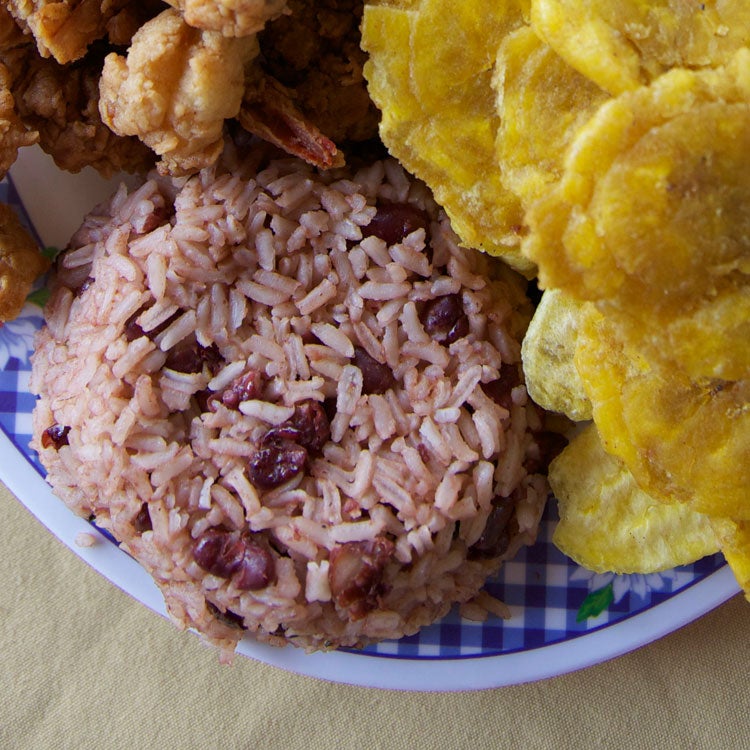 Rice and Beans with Coconut Milk (Resanbinsi)