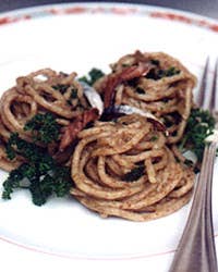 Bigoli in Salsa (Whole Wheat Spaghetti with Anchovy Sauce)