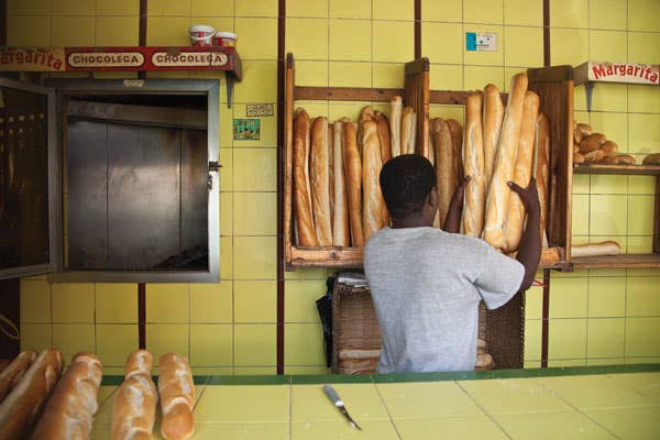 fresh bread in Dakar