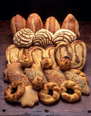 httpswww.saveur.comsitessaveur.comfilesimport2007images2007-12628-Mexican_Sweet_Bread.jpg