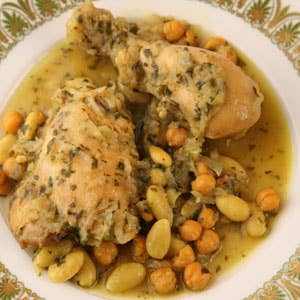 Moroccan Chicken Stew with Almonds and Chickpeas (Djej Kdra Touimiya)