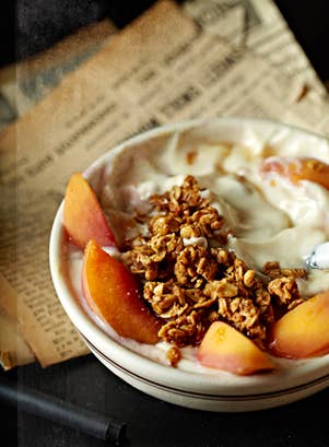 httpswww.saveur.comsitessaveur.comfilesimport2013images2013-057-BFBA-VKRees-Granola-301&#215;409.jpg