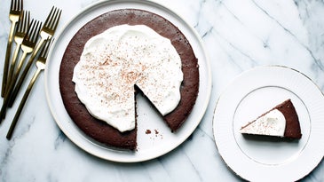 The Best Flourless Chocolate Cake