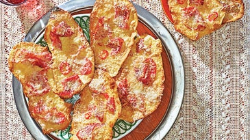 These Shatteringly Crisp Sardinian Flatbreads Are Music to Your Ears