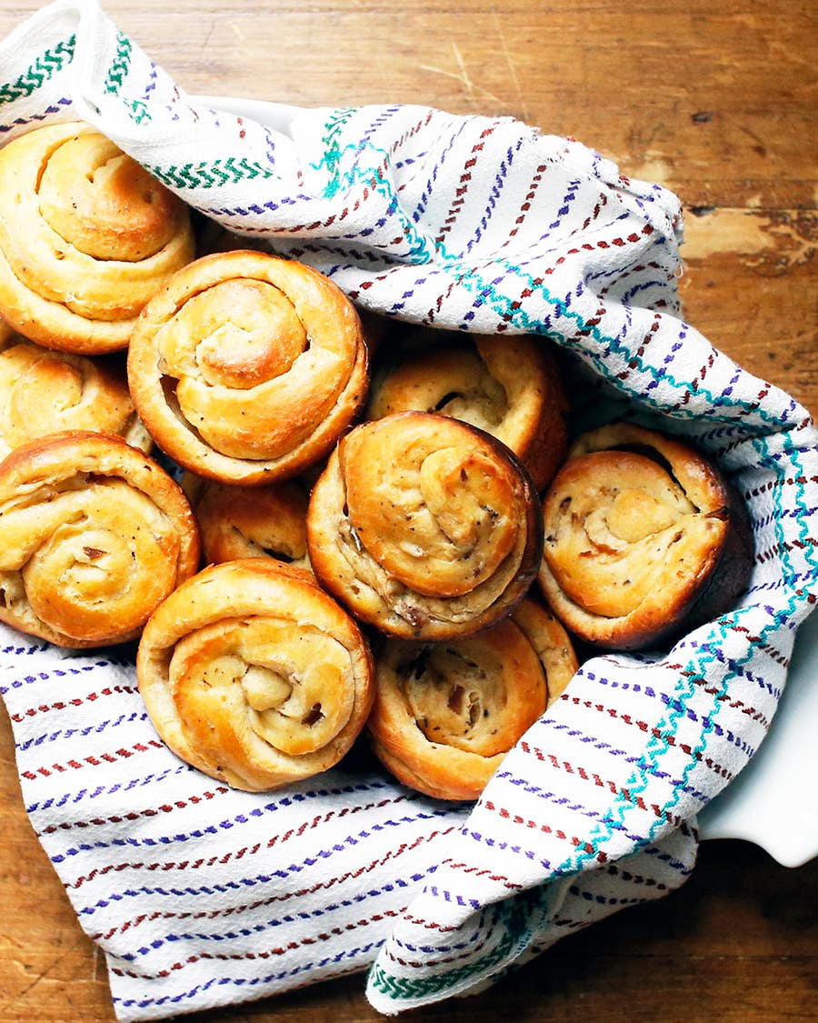 Dinner Rolls With Shallots, Preserved Lemon, and Black Pepper Dinner Rolls With Shallots, Preserved Lemon, and Black Pepper