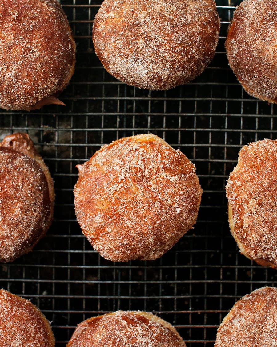 Cinnamon-Sugar Donuts With Chocolate Filling Cinnamon-Sugar Donuts with Chocolate Filling