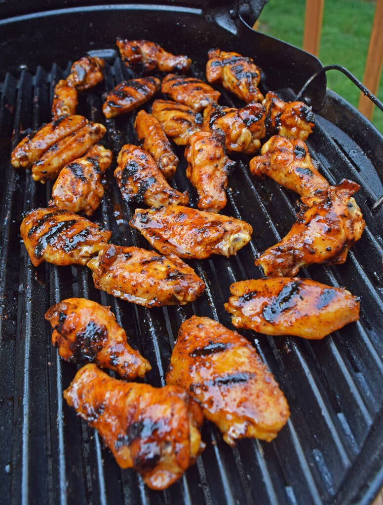 chicken wings on the grill