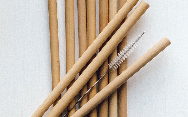 BULUH STRAWS - NATURAL ORGANIC BAMBOO. REUSABLE ECO FRIENDLY AND BPA-FREE. A BIODEGRADABLE SAFE ALTERNATIVE TO PLASTIC, GLASS AND STAINLESS STEEL. 8 STRAWS, CLEANING BRUSH AND CUSTOM BAG