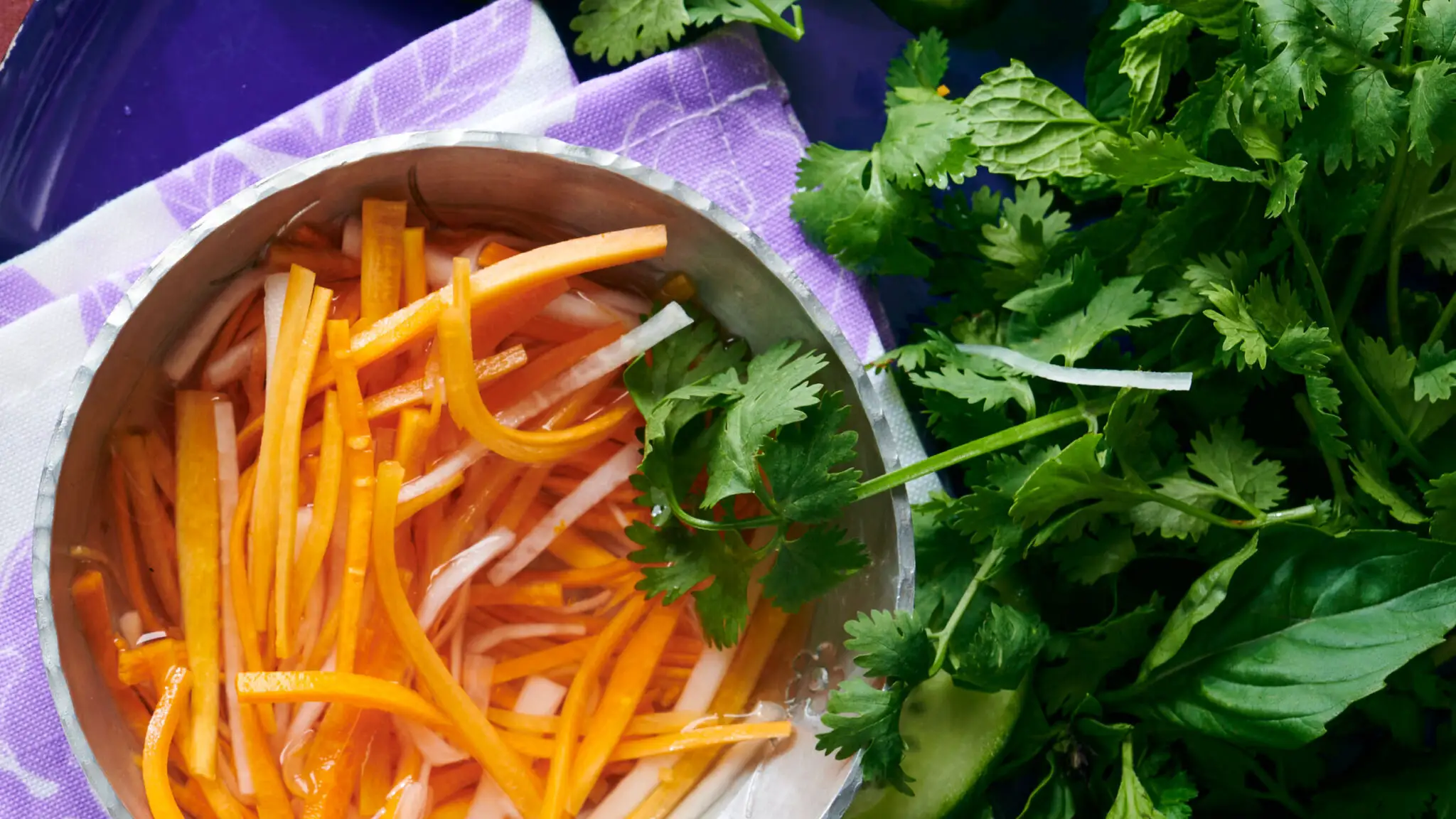 Do Chua (Vietnamese Pickled Carrots and Daikon)-image