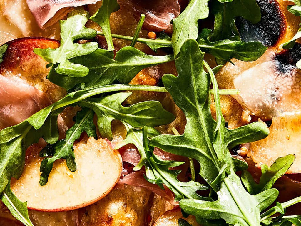 Grilled Pizza with Peaches, Prosciutto, and Arugula