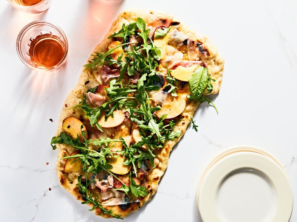 Grilled Pizza with Peaches, Prosciutto, and Arugula