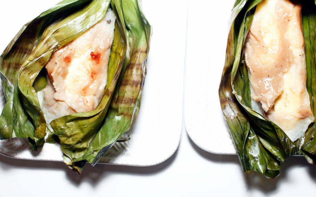 Grilled sticky rice with banana