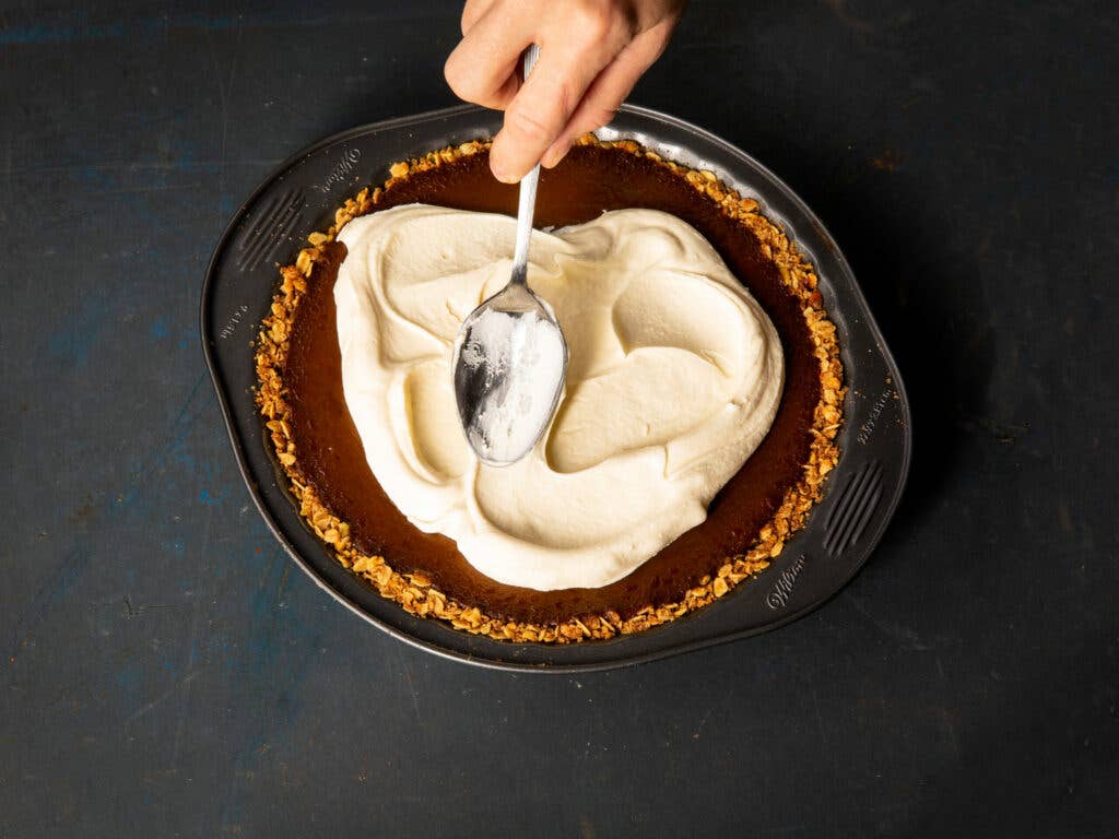 Finish your last-minute pumpkin pie with a billow of whipped cream.