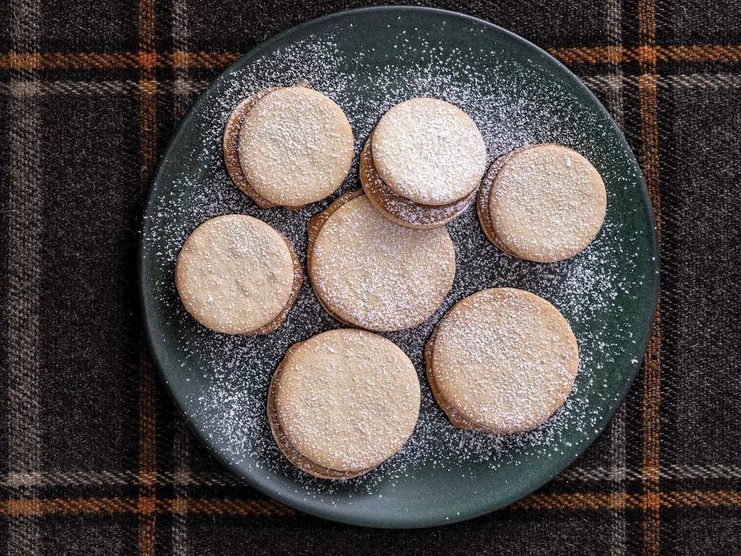 Argentine Alfajores (Dulce de Leche Sandwich Cookies)