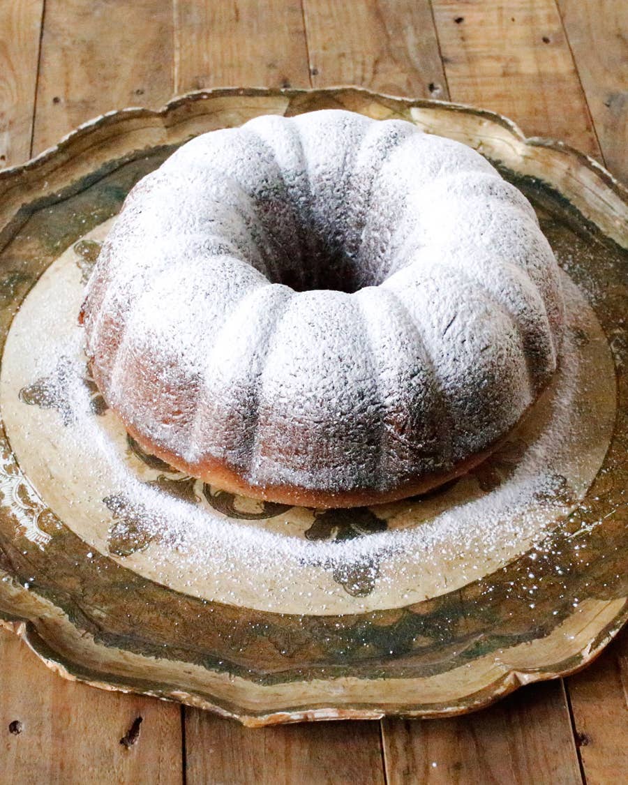 Potica: How They Make It On Slovenia’s Bled Island Fig and Hazelnut Poticač