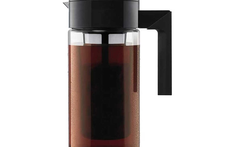 Takeya Patented Deluxe Cold Brew Iced Coffee Maker with Airtight Lid & Silicone Handle, 1 Quart