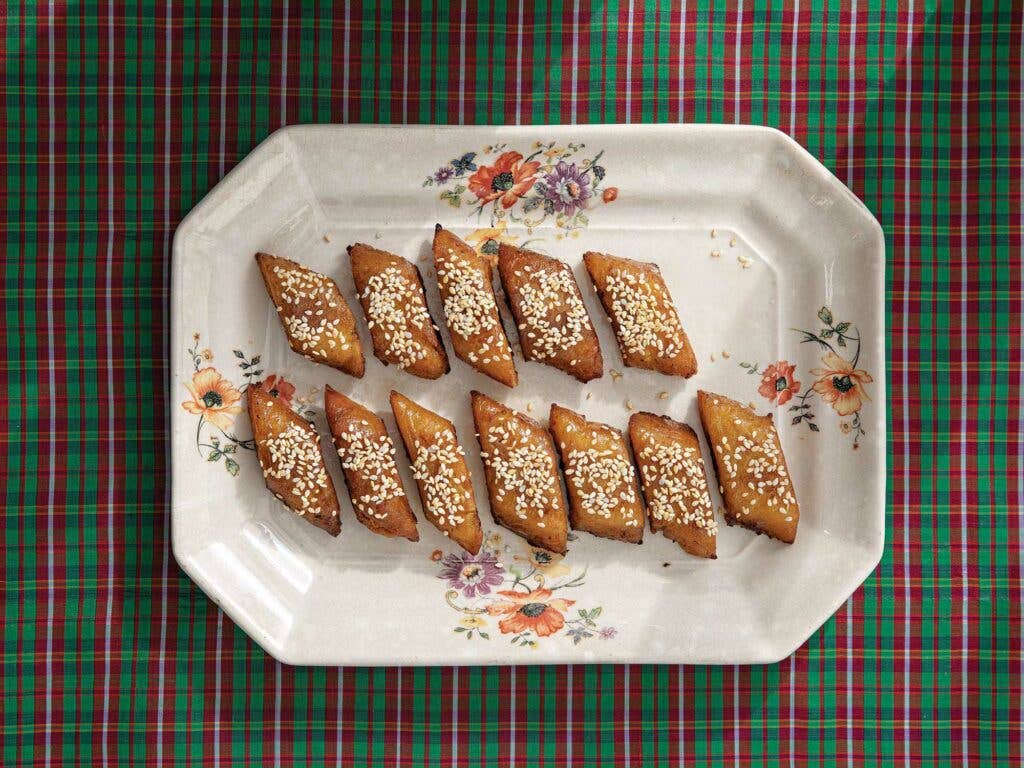 Tunisian Makroud (Date-Filled Semolina Cookies)