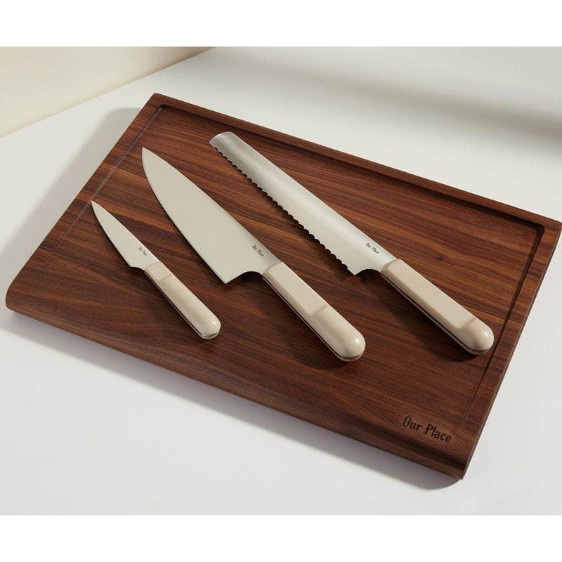 https://www.saveur.com/uploads/2021/06/24/The-Best-Kitchen-Knife-Set-Option-Our-Place-Knife-Trio-1.jpg?auto=webp&auto=webp&optimize=high&quality=70&width=1440