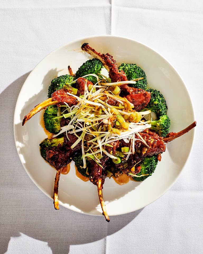 Lamb Chops Peking-Style On top of Broccoli
