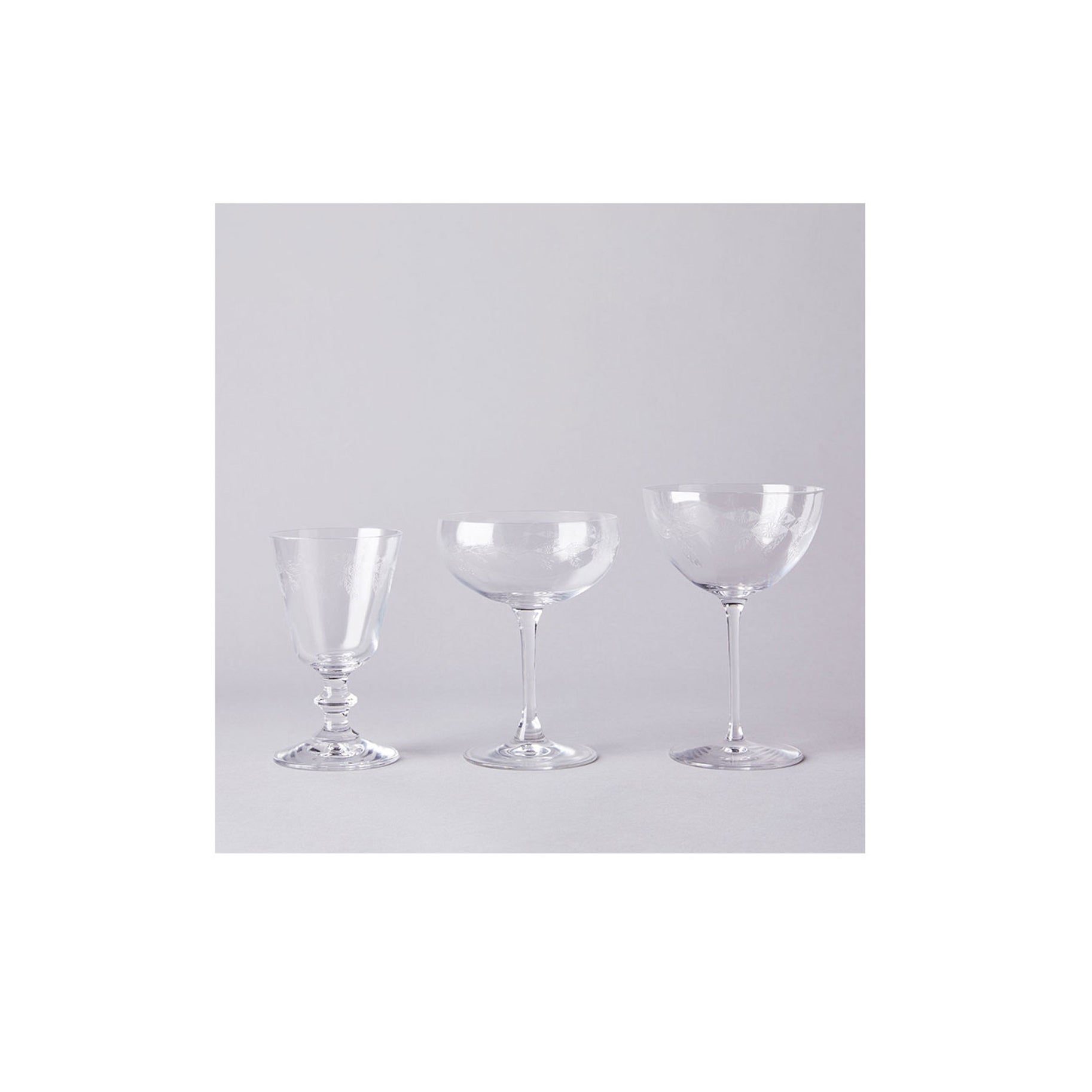 https://www.saveur.com/uploads/2021/09/17/The-Best-Martini-Glass-Option-Food-52-Vintage-Inspired-Martini-Glasses.jpg?auto=webp