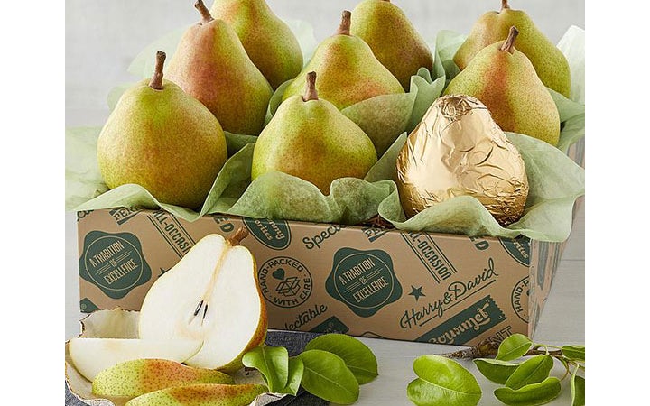 Best Food Gift Baskets Option_ Harry & David’s The Favorite Royal Riviera Pears