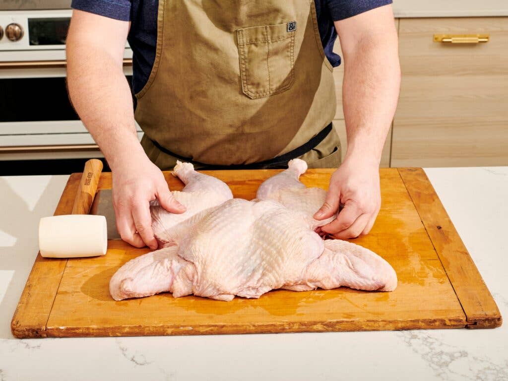 How to Spatchcock a Turkey For Thanksgiving