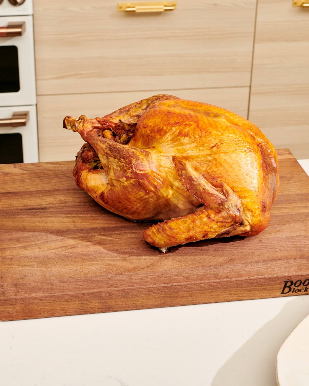 How to Carve a Turkey on a Cutting Board