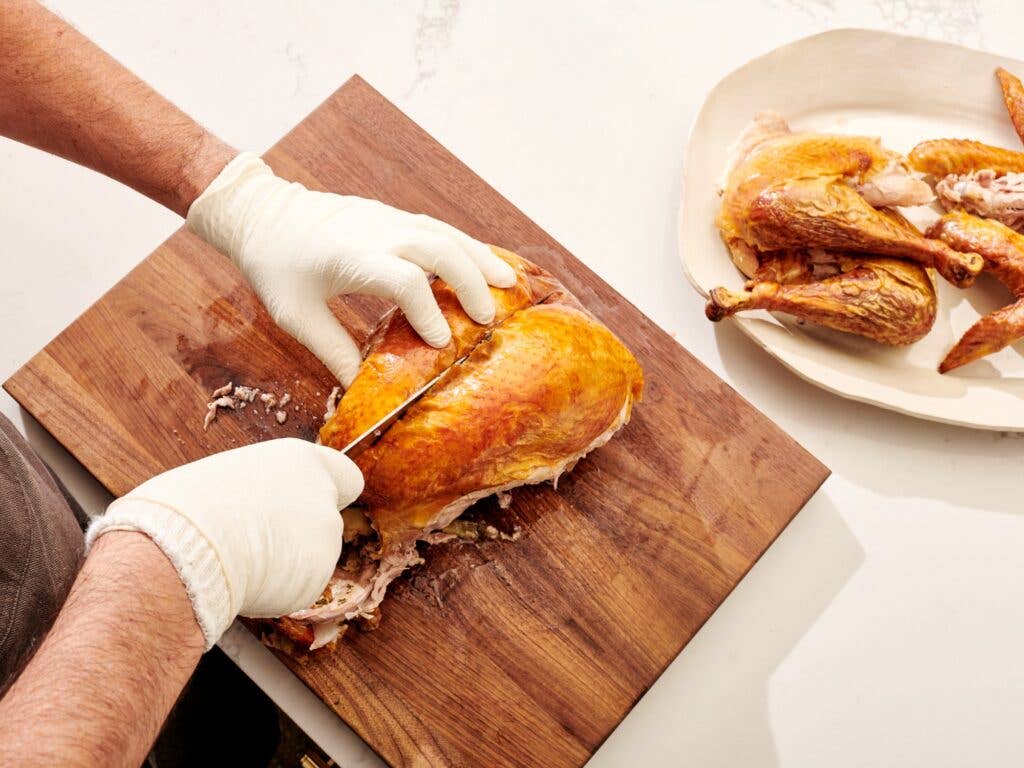 How to Carve a Turkey on a Cutting Board