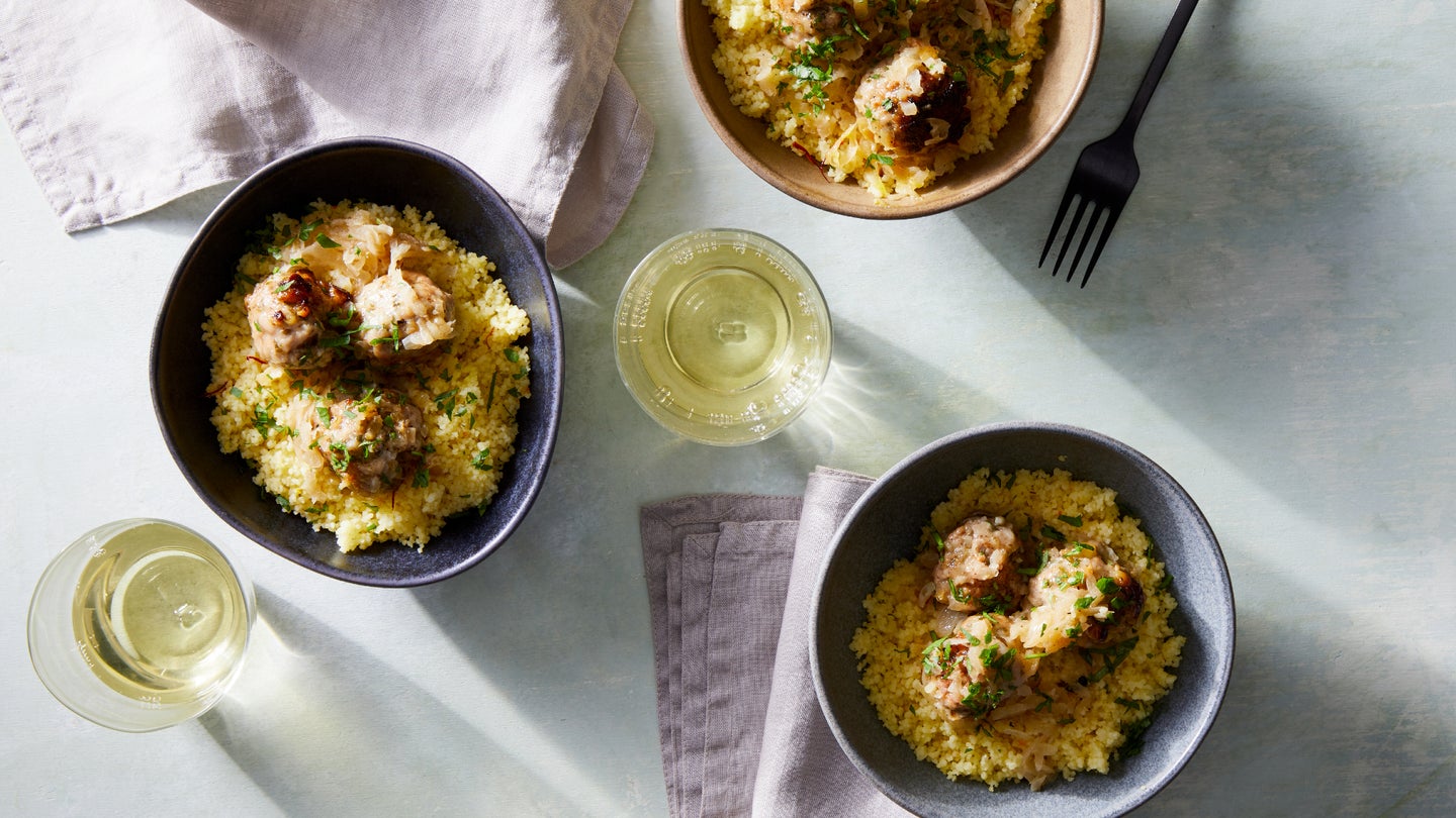 Meatball couscous with zibibbo raisins